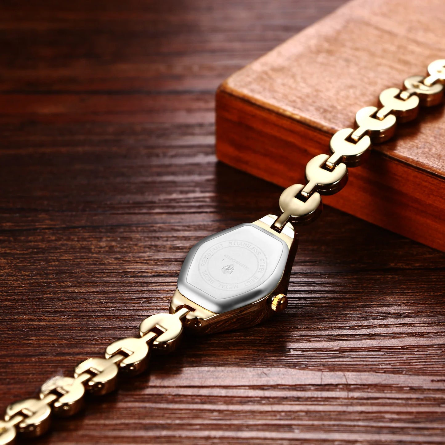Women Quartz Watch Diamond Case Diamond Scale Waterproof
